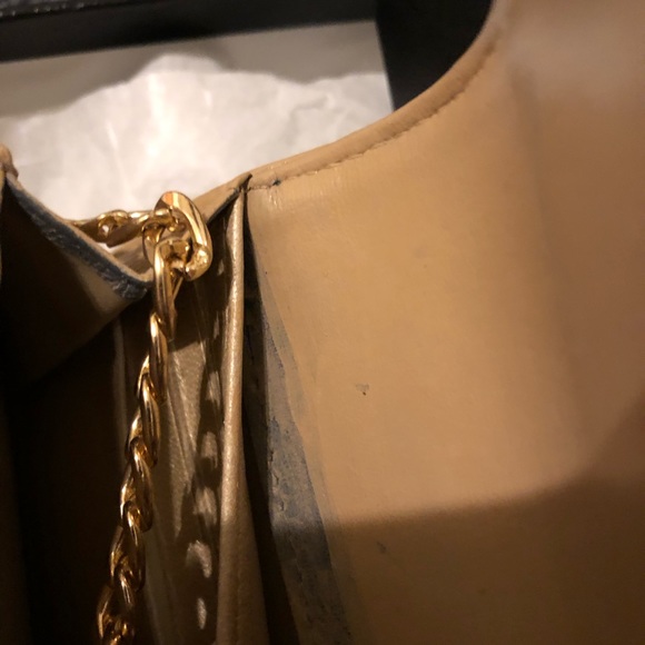 FLAWED✨ Chanel wallet WOC crossbody authentic - Picture 7 of 14